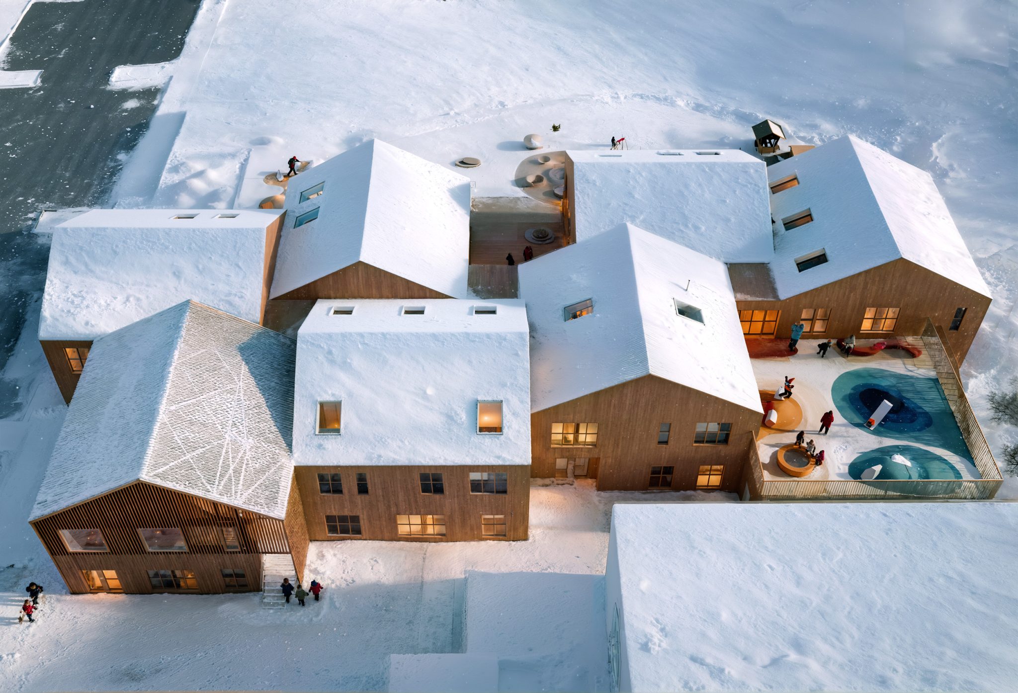 Reykjavík Kindergarten under construction sastudio Tiago Sá sustainable architecture iceland winner first prize 1st kindergarten award mention arquitetura leed suastainability